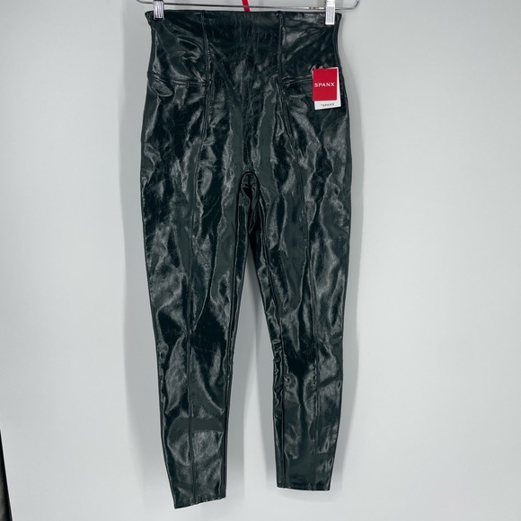 Spanx Faux Patent Leather Liquid latex Gloss Leggings in Deep Green - Picture 2 of 7